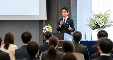 社内表彰式の流れ
