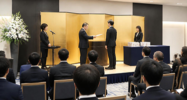 社内表彰式の流れ